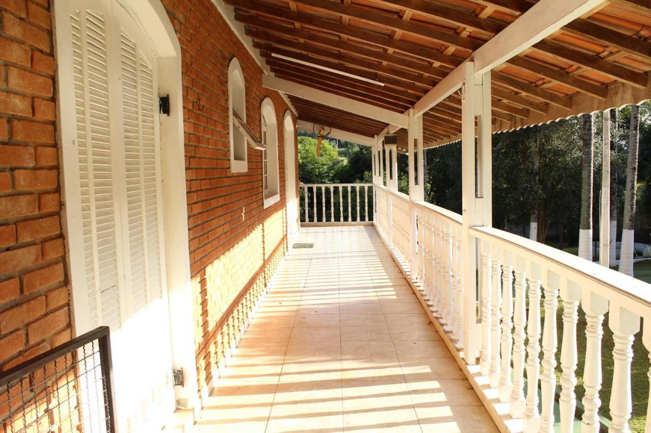Linda Chacara Em Condominio Fechado Com Wifi De 300Mb - Atibaia Bagian luar foto